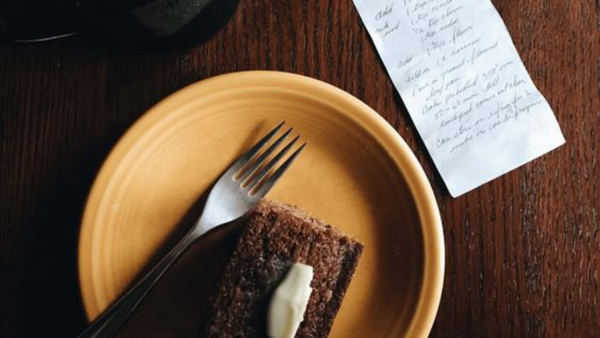 Baking Mom's Applesauce Loaf Recipe