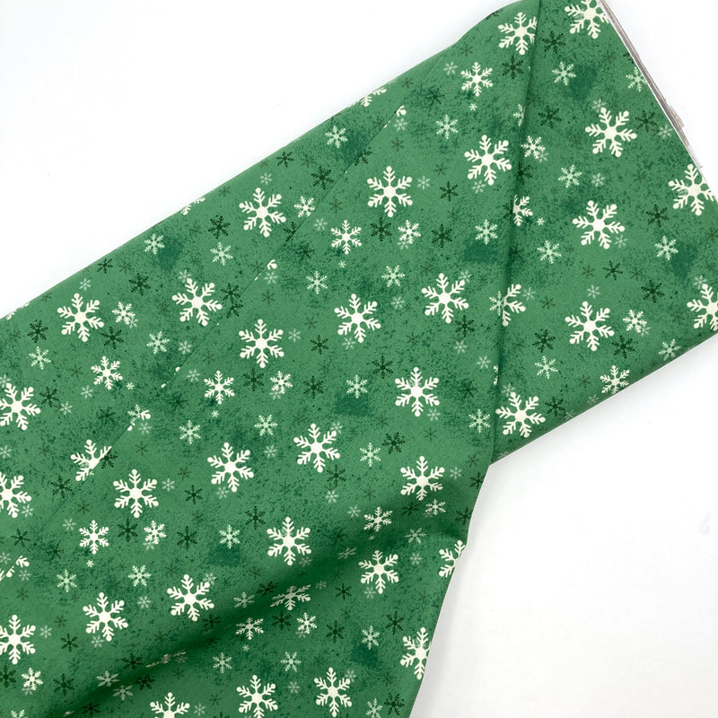 Green Snowflakes | Postcard Christmas | Quilting Cotton