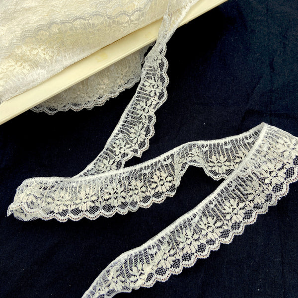 Angels Trumpet | Iridescent Lace