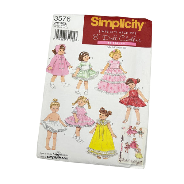 Simplicity 3576 | Doll Clothes | One-Size (8" dolls)