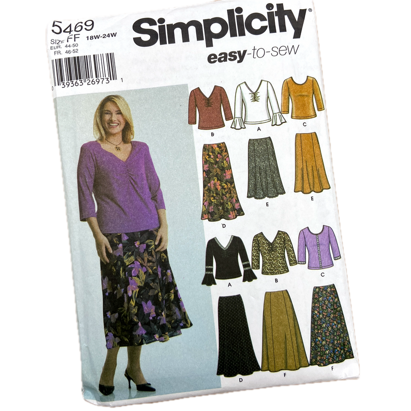 Simplicity 5469 | Adult Skirts and Knit Tops| Size 18W - 24W