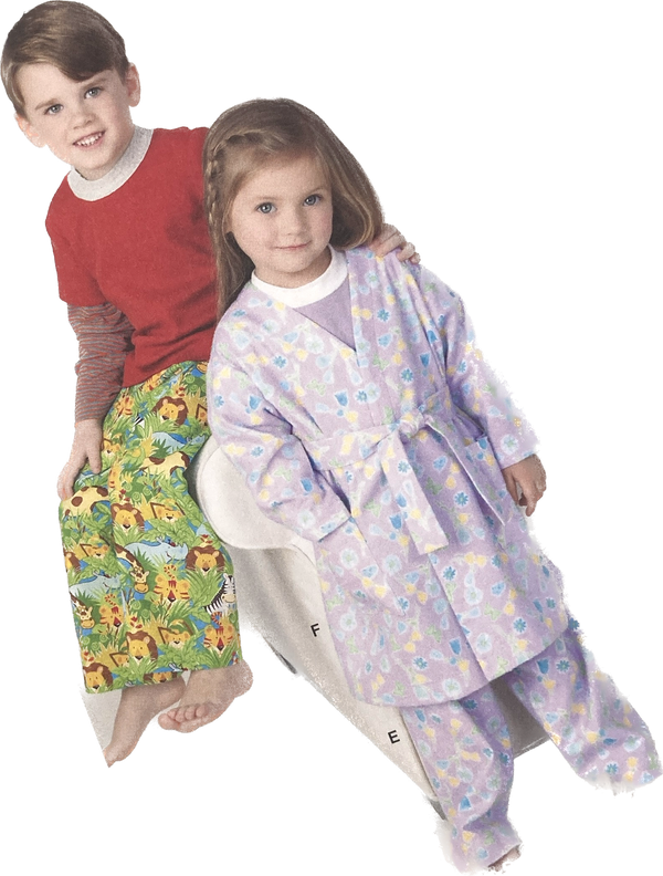 Simplicity 1573 | Toddler's and Kids' Robe, Pants and Knit Tops | Sizes 1/2-3