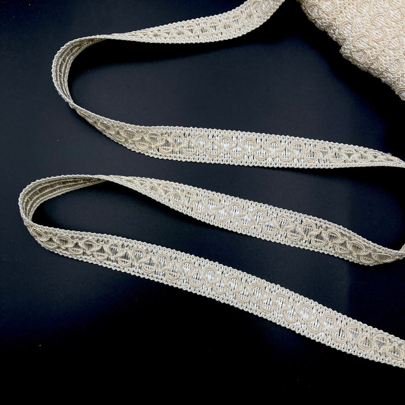 Ivory Looped Cord Trim