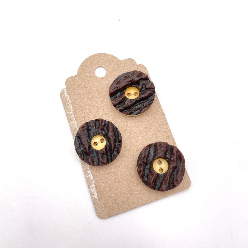 Fudge Rounds | Pick Your Size 1", 3/4", 5/8" | Plastic Buttons