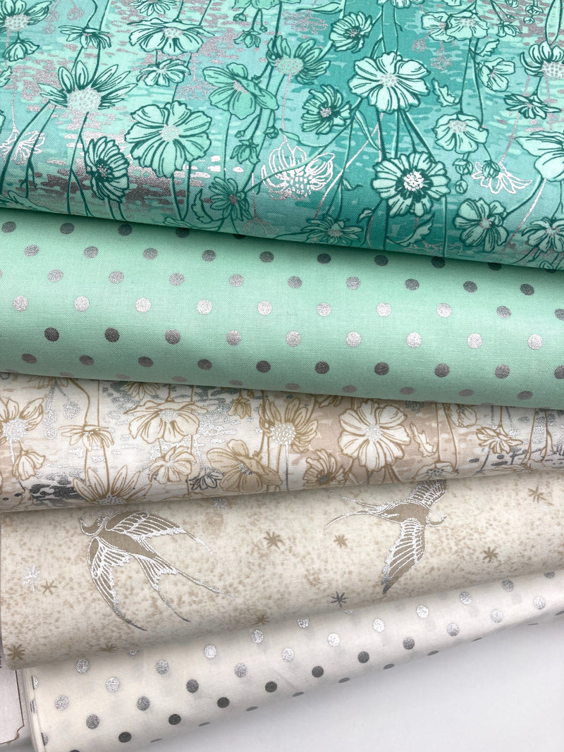 Spot On, Vanilla Metallic | Sweet Somethings | Quilting Cotton